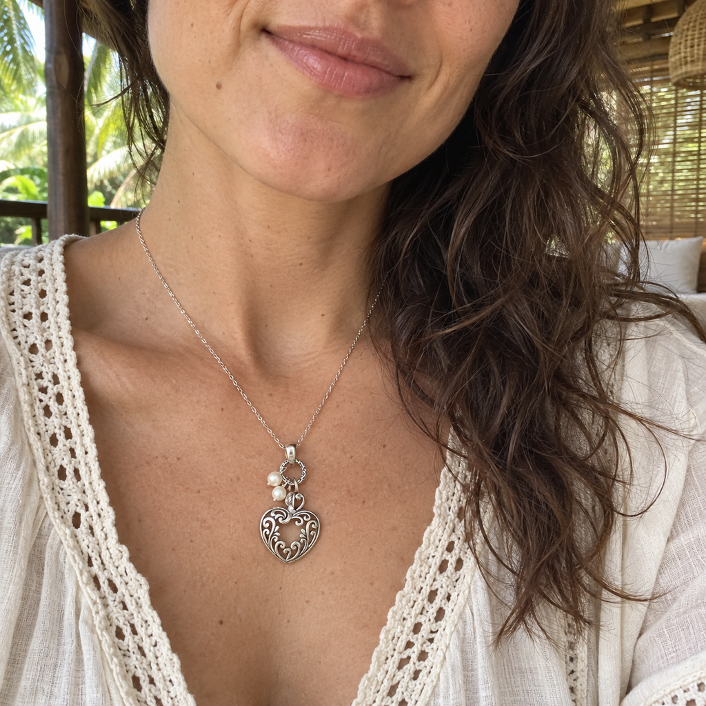Filigree Heart Byron Pendant PP095