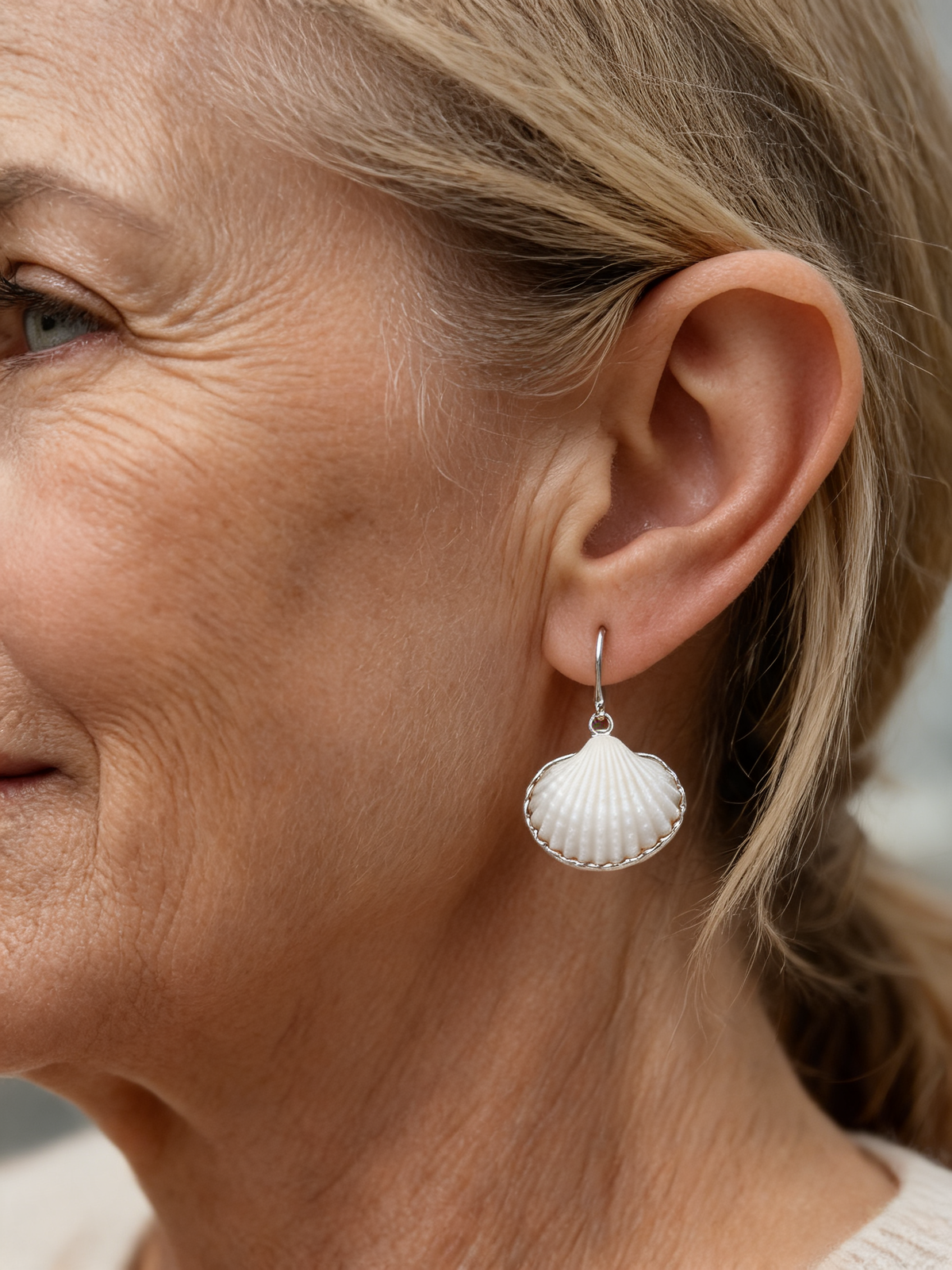 Scallop Drop Earrings ES103