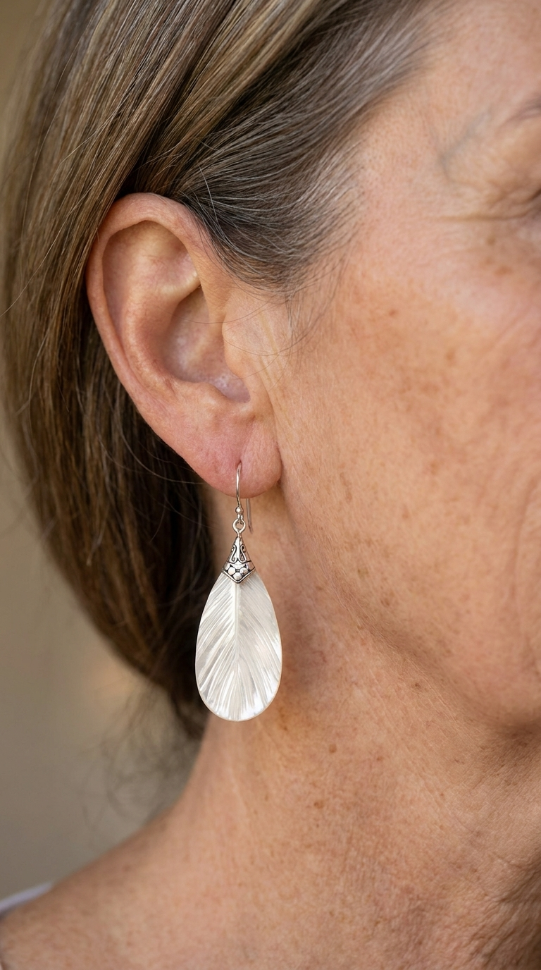 Mother of Pearl Feather Byron Earrings ES007